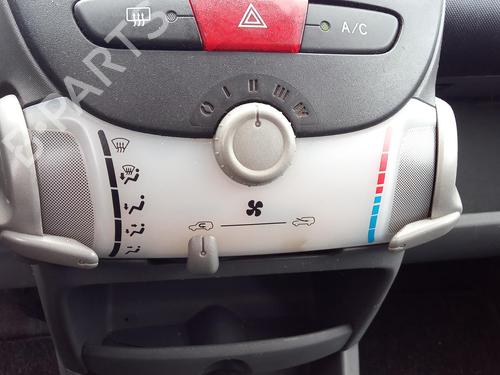 Used Heater blower motor PEUGEOT 107 (PM_, PN_) 1.0 (68 hp) 27138583