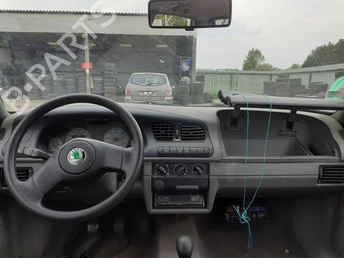 Commande Chauffage SKODA FELICIA II (6U1) 1.3 (68 hp) 27119569