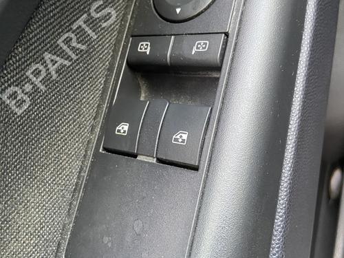 Fensterheberschalter links vorne für OPEL ZAFIRA / ZAFIRA FAMILY B (A05) 1.7 CDTI (M75) (110 hp) 30399798