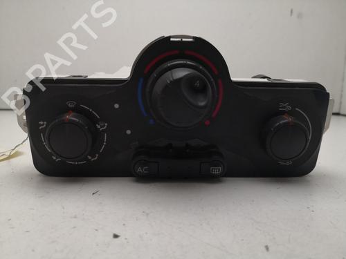 climate-control-renault-clio-iii-br01-cr01-2005-2006-2007-2008-2009-2010-2011-2012-2013-2014-32864900 main image