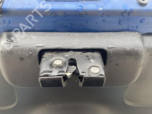 Used Tailgate lock RENAULT CLIO III (BR0/1, CR0/1) 1.5 dCi (BR17, CR17) (86 hp) 30319898