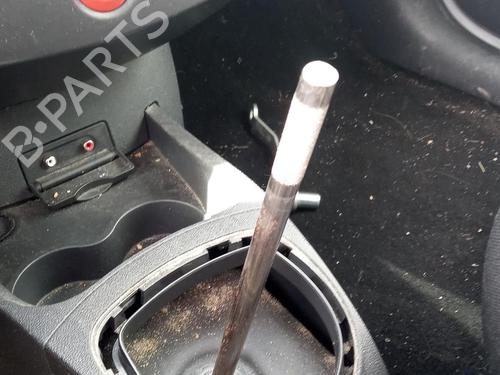 Used Gear lever RENAULT CLIO III Grandtour (KR0/1_) 1.5 dCi (KR0G) (68 hp) 27142640
