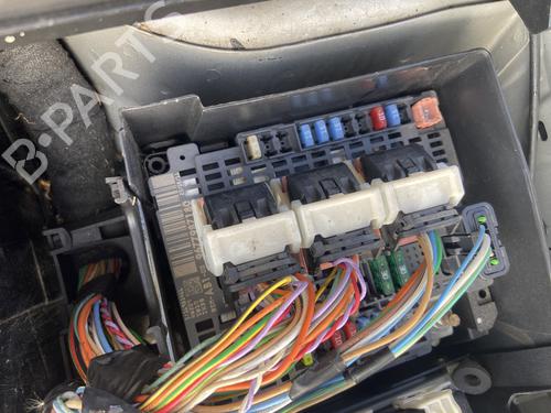 Used Fuse box CITROËN C4 II (NC_) 1.6 HDi 115 (114 hp) 29271867
