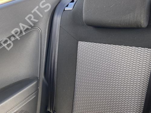 Used Rear right seatbelt Rear right seatbelt VW POLO V (6R1, 6C1) 1.2 (70 hp) 33022858 33022858