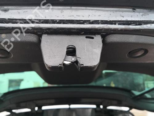 Used Tailgate lock PEUGEOT 308 SW I (4E_, 4H_) 1.6 HDi (109 hp) 27130450