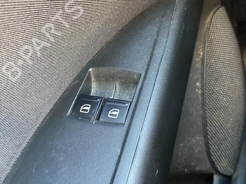 Used Left front window switch Left front window switch SEAT ALTEA XL (5P5, 5P8) 1.6 TDI (105 hp) 32733222 32733222
