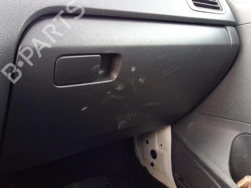 Handskerum VW POLO V (6R1, 6C1) 1.6 TDI (90 hp) 27101129