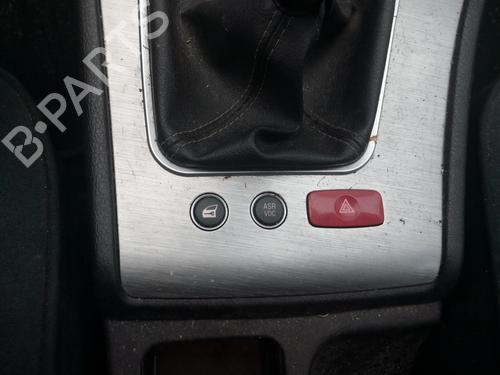 Used Warning switch ALFA ROMEO 159 Sportwagon (939_) 1.9 JTDM 16V (939BXC1B) (136 hp) 27146742