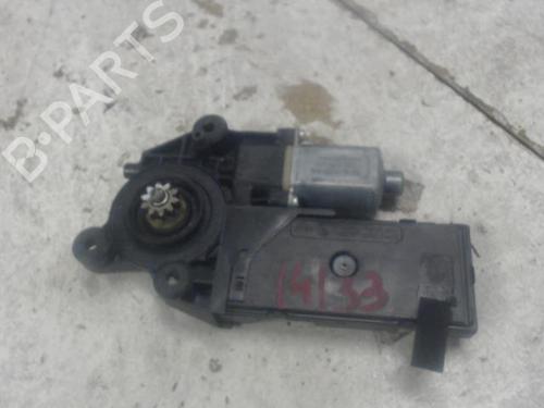 Used Left front window motor RENAULT MEGANE III Grandtour (KZ0/1) 1.5 dCi (KZ09, KZ0D, KZ1G, KZ29, KZ14, KZ1W, KZ10, KZ1F,... (110 hp) 27135734