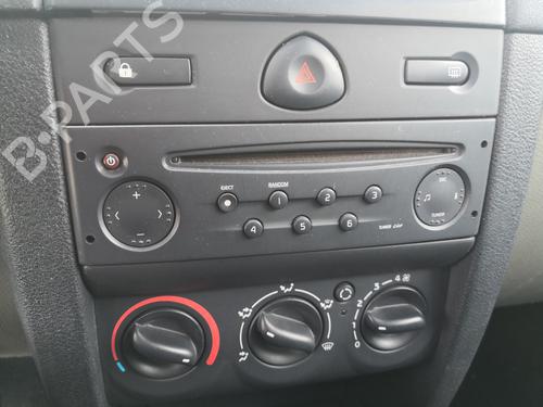 Used Radio RENAULT CLIO II (BB_, CB_) 1.2 16V (BB05, BB0W, BB11, BB27, BB2T, BB2U, BB2V, CB05,... (75 hp) 27104283