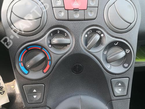 Used Climate control FIAT PANDA (169_) 1.1 (169.AXA1A) (54 hp) 27133008