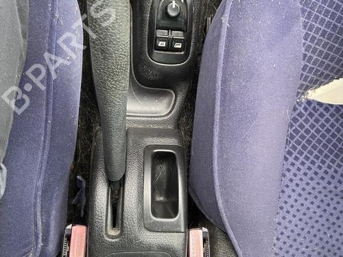 Sikkerhetsbelte-spenne PEUGEOT 206 Hatchback (2A/C) 1.4 i (75 hp) 31334051