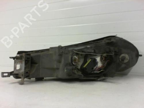 Used Right headlight support Right headlight support FORD MONDEO II (BAP) [1996-2000] 27132198 27132198