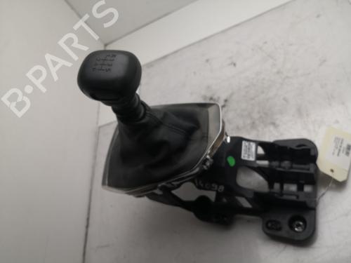 Used Gear lever PEUGEOT 208 II (UB_, UP_, UW_, UJ_) 1.5 BlueHDI 100 (102 hp) 27106487