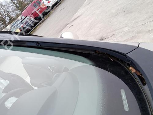Used Front windshield wiper arm SEAT ALTEA XL (5P5, 5P8) 2.0 TDI (170 hp) 27148583
