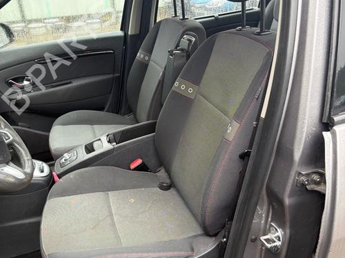 Fahrersitz für Fahrersitz RENAULT SCÉNIC III (JZ0/1_) 1.5 dCi (110 hp) 35890003 35890003
