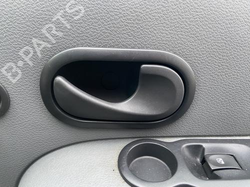 Used Front right interior door handle RENAULT MODUS / GRAND MODUS (F/JP0_) 1.2 16V (JP0W) (101 hp) 31148984