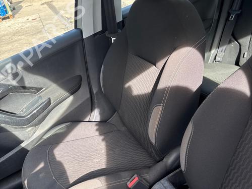 Used Right front seat Right front seat PEUGEOT 208 I (CA_, CC_) 1.6 HDi / BlueHDi 75 (75 hp) 39970395 39970395
