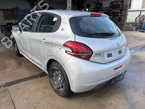 Used Rear axle Rear axle PEUGEOT 208 I (CA_, CC_) 1.6 HDi / BlueHDi 75 (75 hp) 39970406 39970406