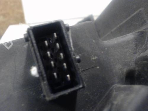 Used Right headlight PEUGEOT 807 (EB_) 2.0 HDi (107 hp) 27122012