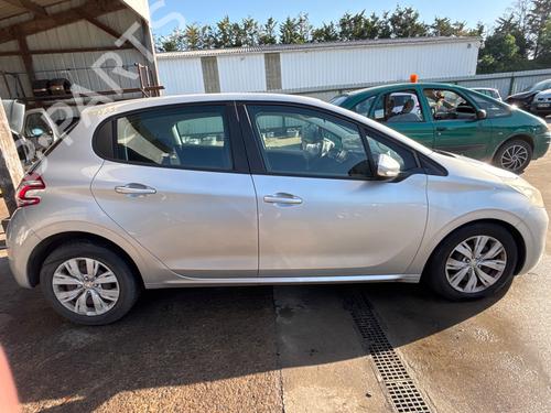 Used Right front driveshaft Right front driveshaft PEUGEOT 208 I (CA_, CC_) 1.6 HDi (92 hp) 36093017 36093017