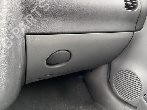 Guantera OPEL CORSA C (X01) 1.7 DI (F08, F68) (65 hp) 27108379