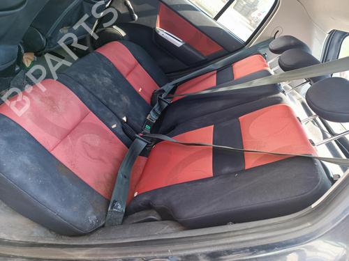 Sæde Bagtil Sæde Bagtil HYUNDAI GETZ (TB) 1.5 CRDi (88 hp) 27124921 27124921