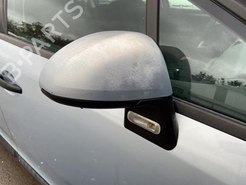 BP29940932C27 main image