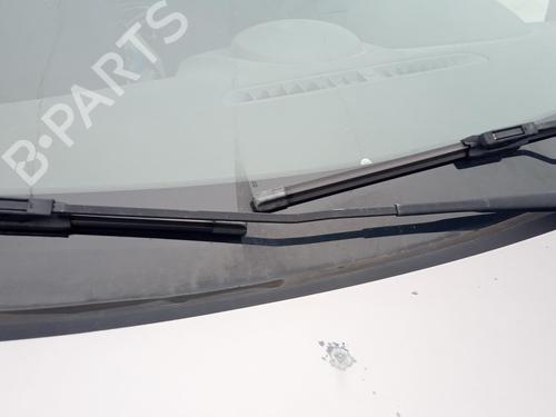 Used Front windshield wiper arm RENAULT CLIO III Grandtour (KR0/1_) 1.5 dCi (KR0F) (86 hp) 27101329