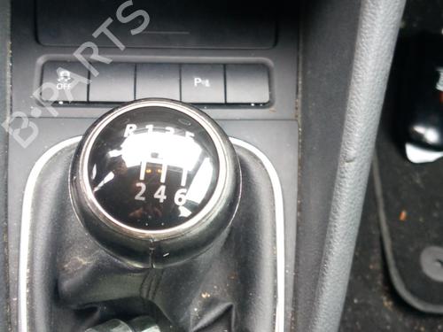 Used Gear lever VW GOLF VI (5K1) 1.4 TSI (122 hp) 27127179