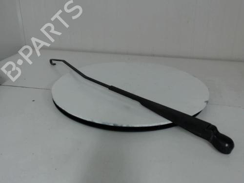 Used Front windshield wiper arm RENAULT LAGUNA I (B56_, 556_) 1.8 16V (B563, B564) (120 hp) 27115656