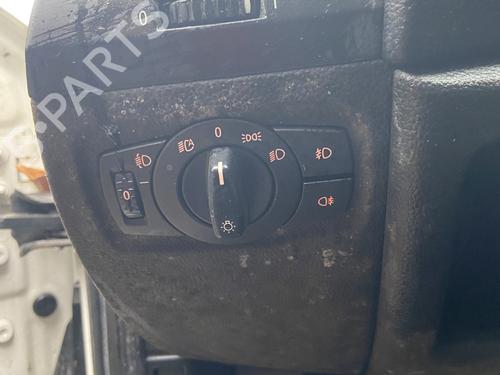 Used Headlight switch BMW 1 (E81) 116 d (116 hp) 32521025