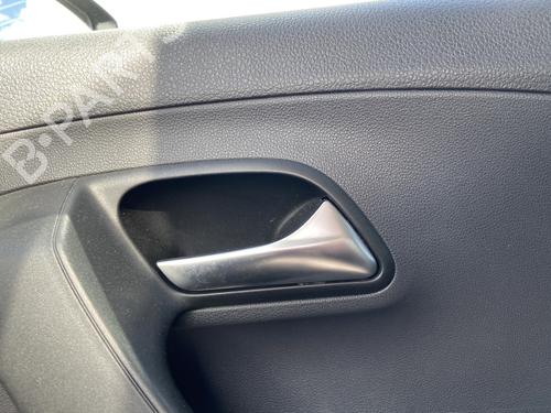 Used Front right interior door handle VW POLO V (6R1, 6C1) 1.2 (70 hp) 33022881