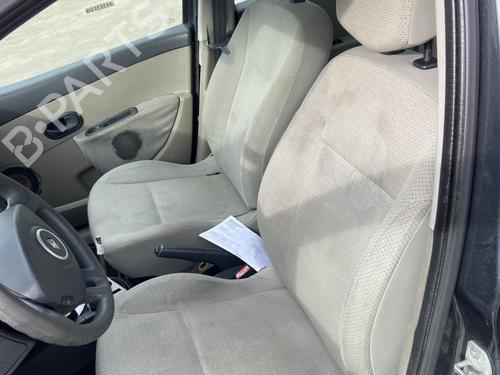 Used Left front seat RENAULT CLIO III (BR0/1, CR0/1) 1.5 dCi (BR17, CR17) (86 hp) 28823705