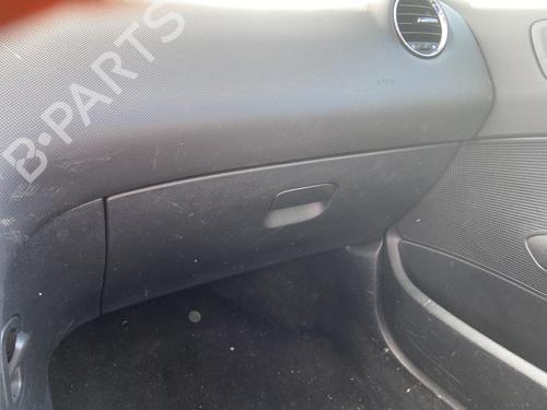 Used Glove box PEUGEOT 308 I (4A_, 4C_) 1.6 HDi (109 hp) 29140879