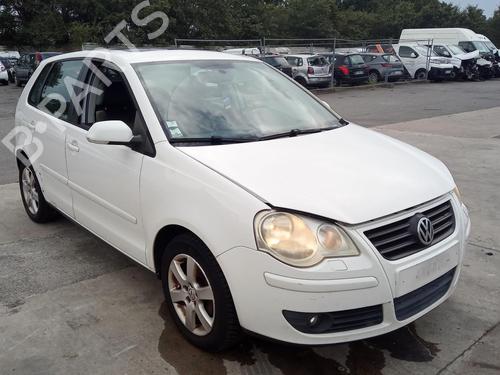Used Windscreen washer tank VW POLO (9N_, 9A_) 1.9 TDI (101 hp) 27139387