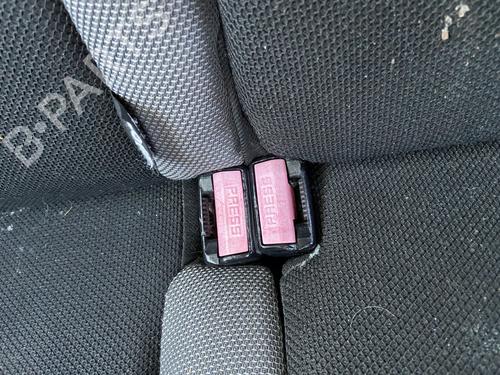 Boucle de ceinture de sécurité PEUGEOT 207 (WA_, WC_) 1.4 HDi (68 hp) 32086626