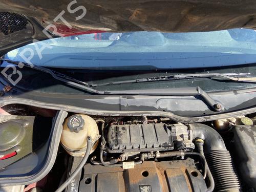 Used Front windshield wiper arm PEUGEOT 206 Hatchback (2A/C) 1.6 16V (109 hp) 29009871