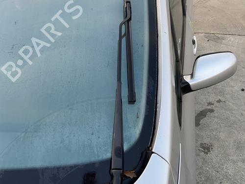 Used Front windshield wiper arm PEUGEOT 307 Break (3E) 2.0 HDI 110 (107 hp) 30874280