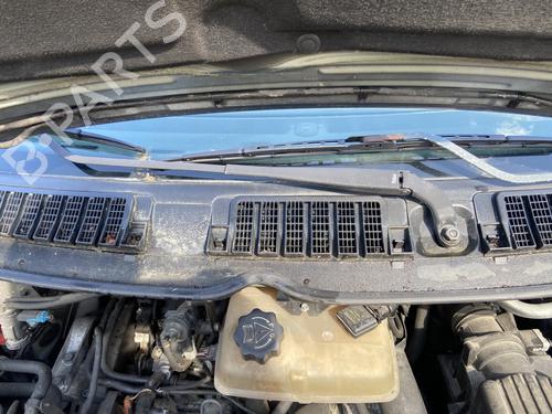 Used Front windshield wiper arm PEUGEOT 806 (221) 2.0 HDI (109 hp) 27110521