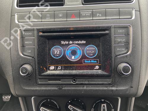 Used Radio Radio VW POLO V (6R1, 6C1) 1.4 TDI (75 hp) 32293595 32293595
