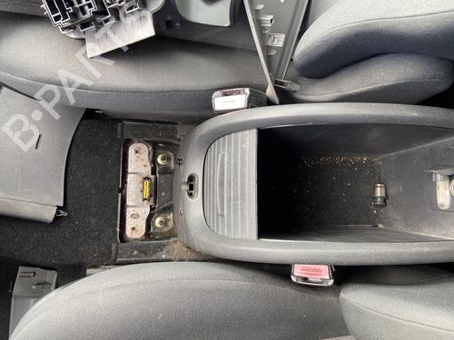 Used Seat buckle RENAULT GRAND SCÉNIC II (JM0/1_) 2.0 (135 hp) 29157913
