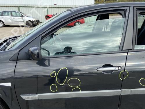 Luna delantera izquierda RENAULT MEGANE II (BM0/1_, CM0/1_) 1.5 dCi (BM1E, CM1E) (106 hp) 29973769