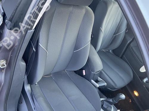 Asiento delantero derecho RENAULT MEGANE II (BM0/1_, CM0/1_) 1.6 16V (112 hp) 31659918