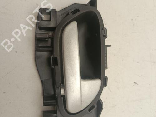 Used Front right interior door handle Front right interior door handle PEUGEOT PARTNER Tepee 1.2 THP (110 hp) 29847653 29847653