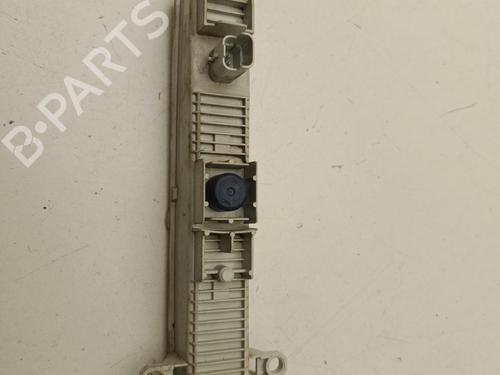 Used Left daytime light Left daytime light 37741712 37741712