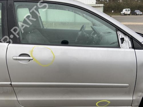 front-right-exterior-door-handle-vw-polo-iv-9n_-9a_-2001-2002-2003-2004-2005-2006-2007-2008-2009-2010-2011-2012-2013-2014-32429161 main image