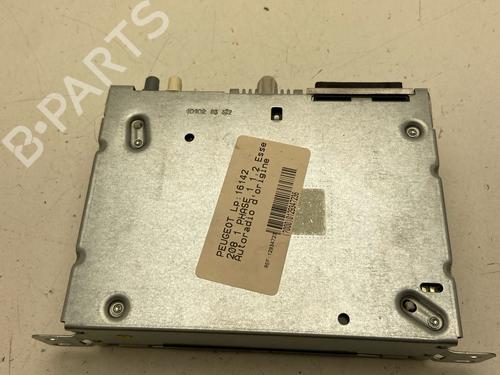 Used Radio Radio 38975877 38975877