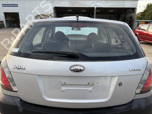 Used Tailgate lock Tailgate lock KIA RIO II (JB) 1.5 CRDi (110 hp) 40507416 40507416