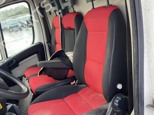 BP31661085C15 main image